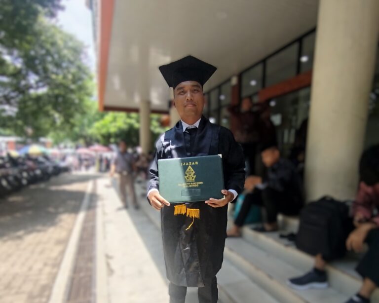 Wisudawan Terbaik Ilmu Falak