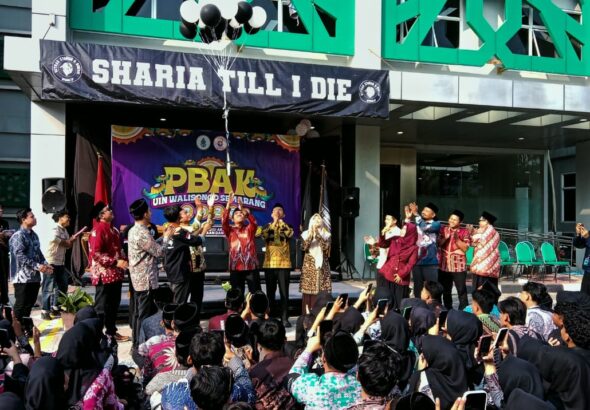Seremonial Pembukaan PBAK FSH UIN  Walisongo